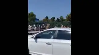 В Сочи на границе выстроилась огромная очередь из пеших туристов