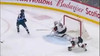 Nikolaj Ehlers Gets Behind Coyotes, Chips Puck Past Kuemper