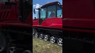 Гусеничный трактор BELARUS 2103