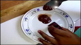 Derretendo chocolate em agua fervente!!