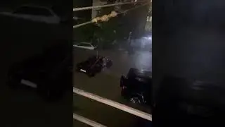 ⚡️Из-за ливня в Сочи десятки машин ушли под воду.
