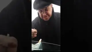 Копия видео "интелегентный бомж"