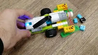 Lego WeDo 2.0 Подметательно-уборочная машина
