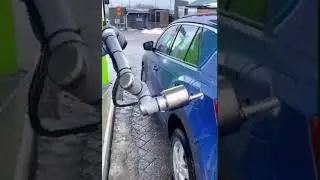 ROBOTIC GAS STATION #ROBOT  #AI