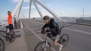 FIXIE vs MTB - en SUBIDAS de BARCELONA