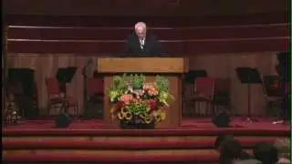 Characters on the Road to the Cross, Part 1 (Luke 23:26-33) John MacArthur