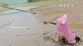 192期，Eightfold Shinko cosplay costume stuck in mud