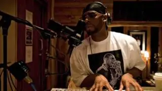 R.Kelly -- She Knows What She Doin [Feat. GLC]