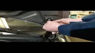 Газовый упор капота  Skoda Yeti рестайлинг 2014   н в