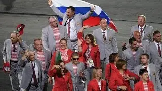 Паралимпийцы, российский флаг и голый расчёт