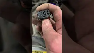 Фишка актуатора АКПП Toyota Prius 20 