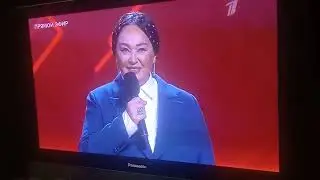Конец программы Голос 60+ без часов, и начало программы Воскресное время (Первый канал, 02.10.2022).