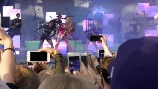 Zara Larsson - Never Forget You - Live @ Gröna Lund (2017) [4K]