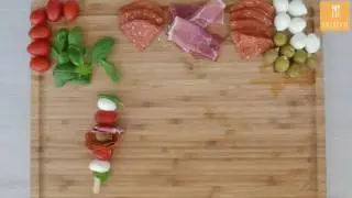 Gezellige antipasti spiesjes
