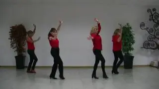Baile en Grupo Meneito Danza La Gitana con coreografía