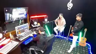 Shogirdim Zuhriddin bilan SENI HECH KIM SEVOLMAYDI MENINGDEK . Ijroga baho bering