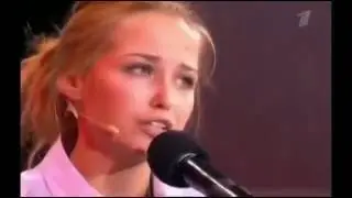 Девушка копирует голоса знаменитостей! ОДИН В ОДИН!