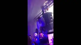 Gone.Fludd во время песни залез на сцену / Владивосток 24.11.2018