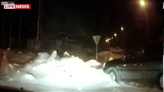 Пьяный водила увез на капоте инспектора ГИБДД