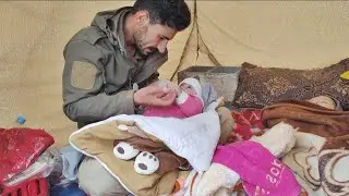 Ali and Mahboob's love experiences a bitter separation due to the intervention of Mahboob's mother