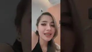 Cewek Cantik Merokok
