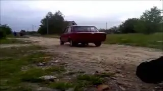 педальный автомобиль