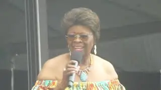 IRMA THOMAS AT 2023 JAZZ FEST LOVE DON'T CHANGE PEOPLE DO 2023-05-05