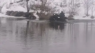 Топим вариаторы в реке, пытаемся козлить, берем горки.