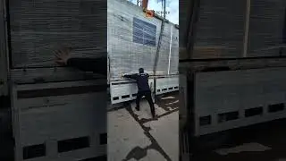 Погрузка и установка модульного дома