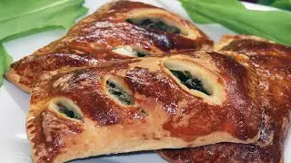 Layered pies with sorrel. Sweet pies with sorrel. Homemade baking