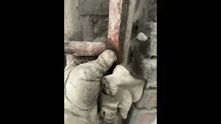 Если старый стык потек от нагрева, его нужно пройти полностью
