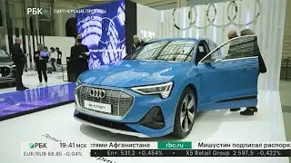 Событие. В Москве проходит международная ярмарка современного искусства Cosmoscow.