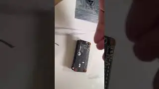 Uninterruptible power supply for raspberry pi zero