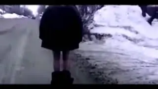 ееейй иду по району джинсы висят низко
