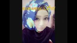 wanita berjilbab seperti barby
