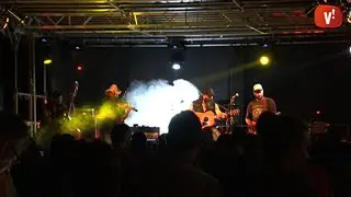Hot Child i Th' Booty Hunters fan ple a Les Nits al Jardí