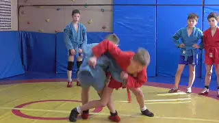 задняя подножка с захватом пояса сверху+с падением