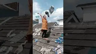tante jemuran pakaian