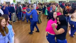 Gabriel Pasa - chegando mais um bailão animado demais