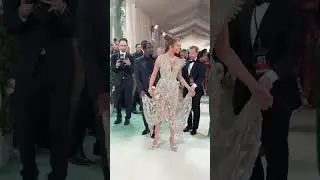 Met Gala 2024: Jennifer Lopez