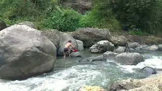 Mandi bareng keluarga bany channel, ocep channel dan uje, di sungai Cipatra Cianjur, sangat seru