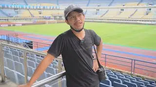 Sinti masuk ke Stadion Persib Bandung GBLA