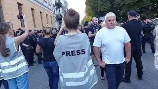 Беспорядки в Одессе  в связи с ЛГБТ маршем. Тысячи полицейских в центре города.