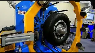 How it works: Goodyear Unicircle retread machine