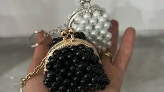 Making mini bead bag keychain with clips