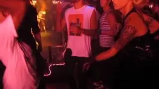 Shoulders Forward and Reverse