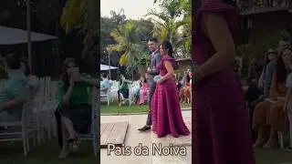 Parece até os noivos, de tão jovens! Casamento lindo de Geovanna e Leonardo #pais #casamento #noiva