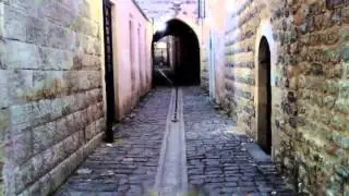 Kilis   Evlerinin Önü Tahta Daraba Zello