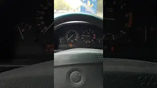 БМВ е34 поставил редкую приборку на 280 )