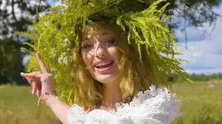ЕЛИЗАВЕТА ДОЛЖЕНКОВА "БЕЛАЯ ЛЕБЕДУШКА"